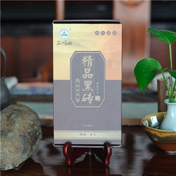 石峰山精品黑砖茶2013年限量版900克